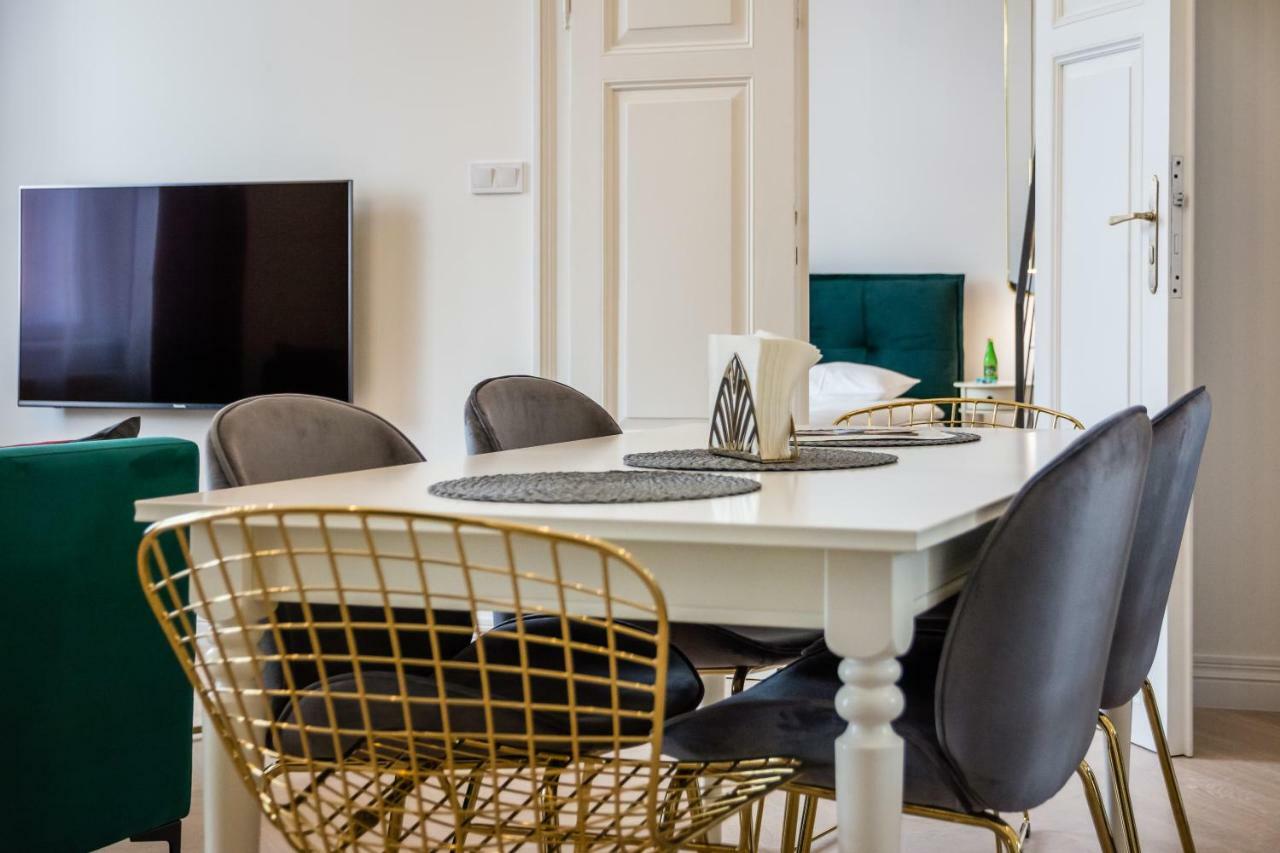 Apartament Deluxe Old Town Sw. Krzyza Wawelofts Cracovie Extérieur photo
